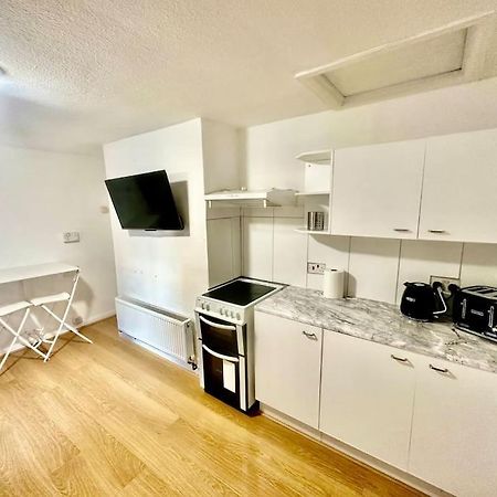 Cosy Two Bedroom Apartment,Se13 Λονδίνο Εξωτερικό φωτογραφία